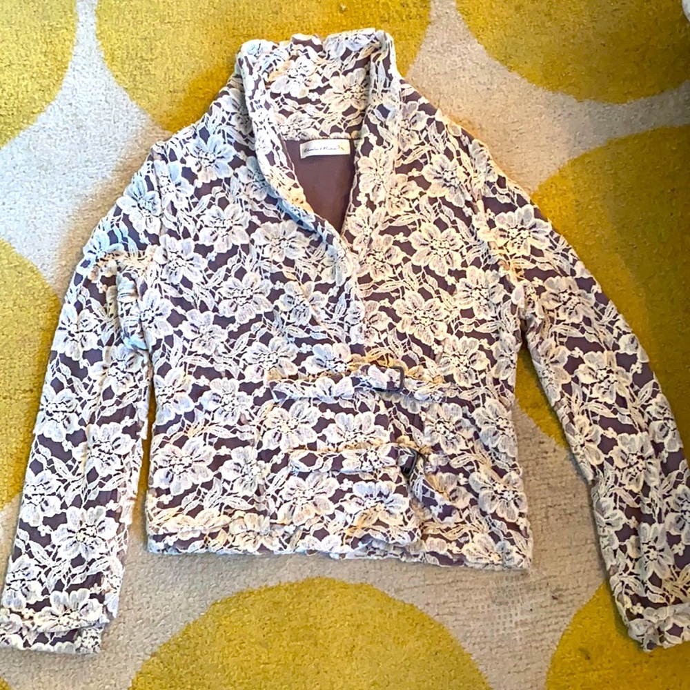 Vintage lace jacket size L